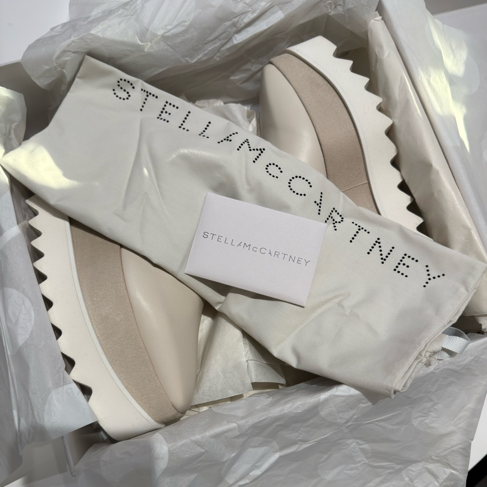 Stella McCartney Ivory and Beige Platform Lace-Up Sneakers - Picture 2 of 9